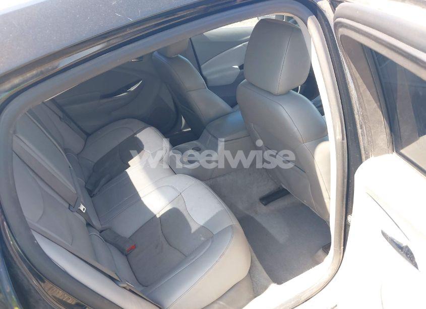 Photo 8 of 2018 Chevrolet Volt LT (VIN 1G1RC6S52JU110075)