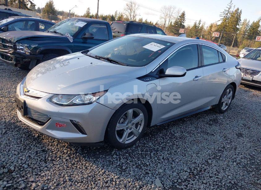 Photo 2 of 2019 Chevrolet Volt LT (VIN 1G1RC6S52KU114273)