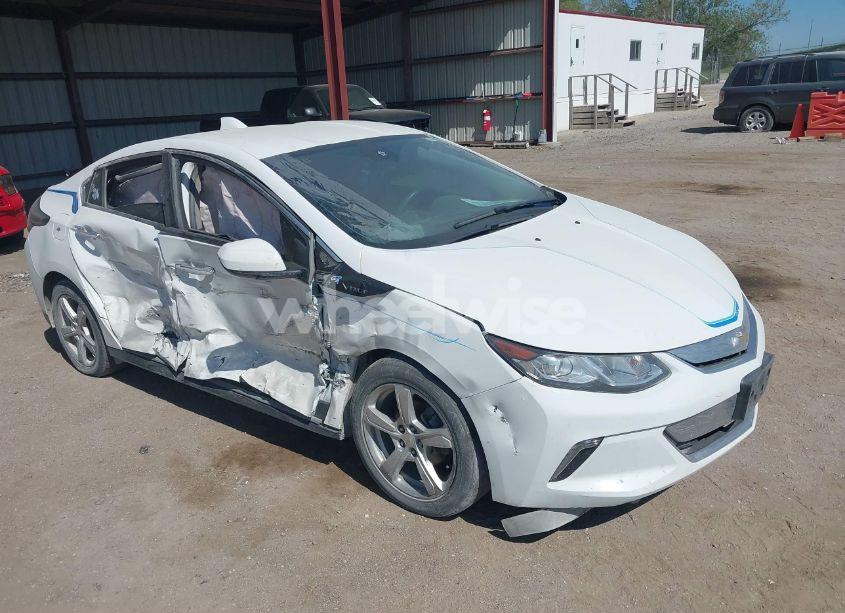 2017 Chevrolet Volt LT (VIN 1G1RC6S53HU111276) main photo