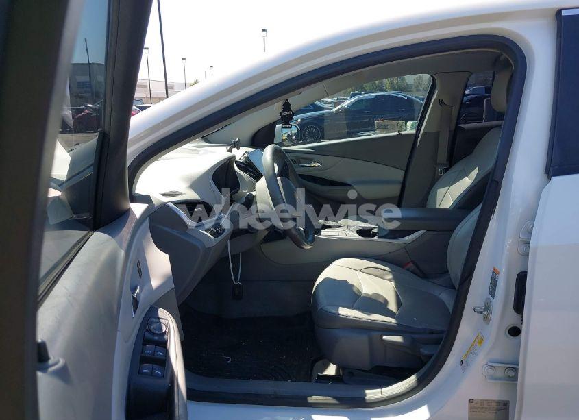 Photo 5 of 2017 Chevrolet Volt LT (VIN 1G1RC6S54HU107589)