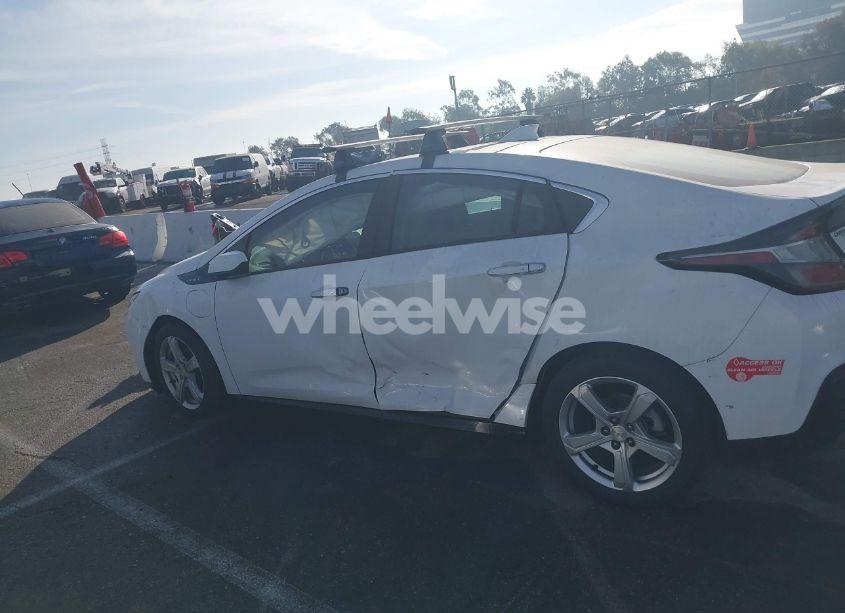 Photo 15 of 2018 Chevrolet Volt LT (VIN 1G1RC6S54JU108778)