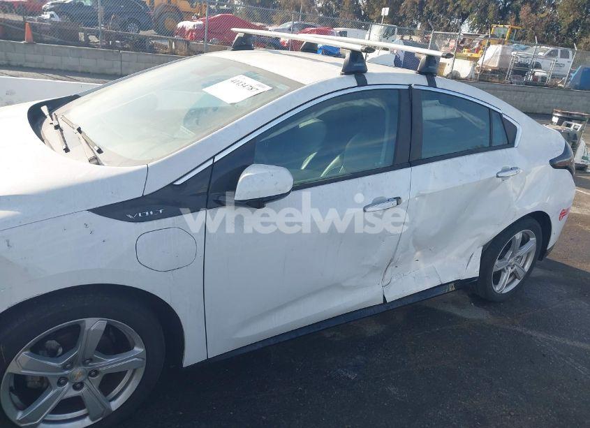 Photo 6 of 2018 Chevrolet Volt LT (VIN 1G1RC6S54JU108778)
