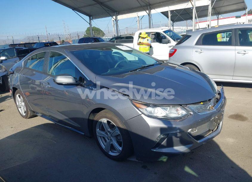 2018 Chevrolet Volt LT (VIN 1G1RC6S54JU143577) main photo