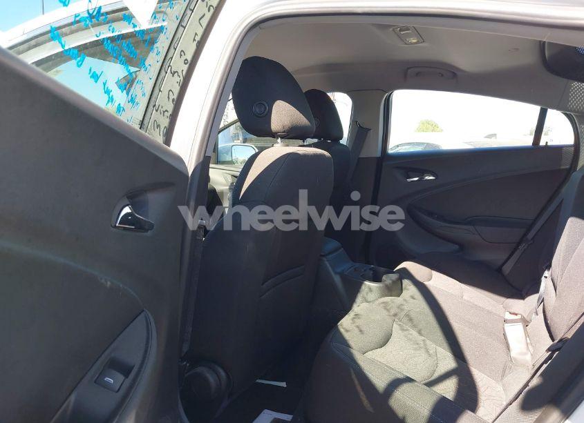 Photo 8 of 2018 Chevrolet Volt LT (VIN 1G1RC6S54JU156927)