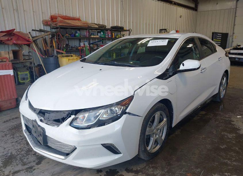 Photo 2 of 2017 Chevrolet Volt LT (VIN 1G1RC6S55HU213372)