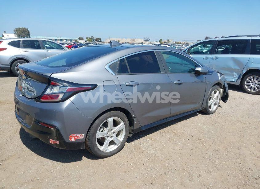Photo 4 of 2018 Chevrolet Volt LT (VIN 1G1RC6S55JU133933)