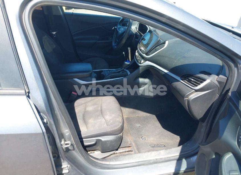 Photo 5 of 2018 Chevrolet Volt LT (VIN 1G1RC6S55JU133933)