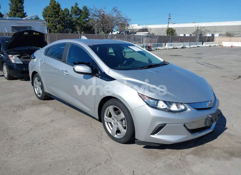 2017 Chevrolet Volt LT (VIN 1G1RC6S56HU207449) main photo