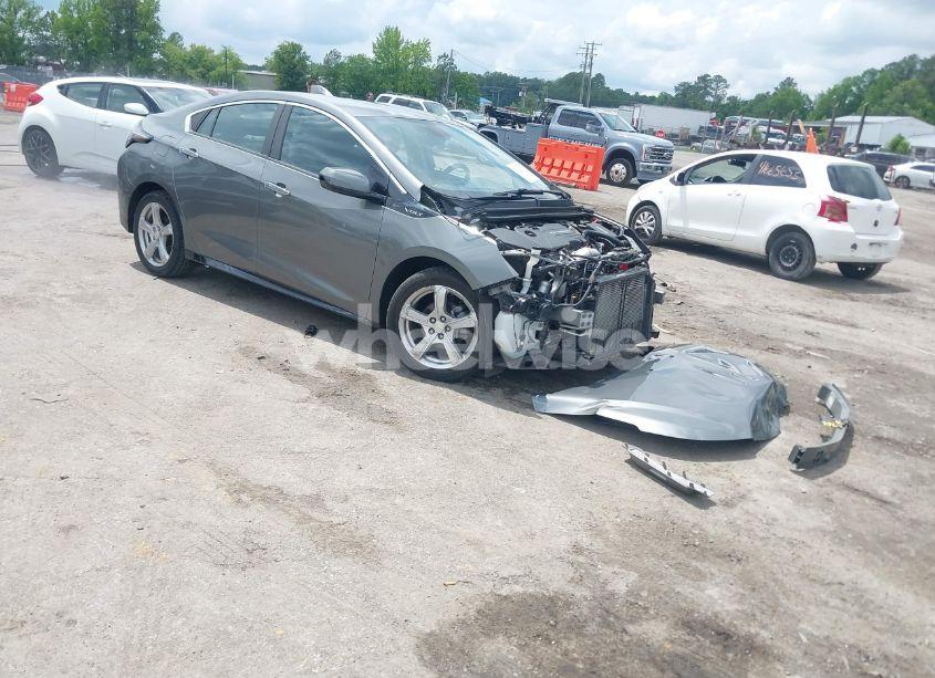 2017 Chevrolet Volt LT (VIN 1G1RC6S57HU207735) main photo