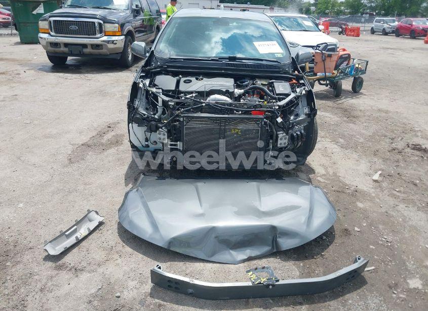 Photo 6 of 2017 Chevrolet Volt LT (VIN 1G1RC6S57HU207735)