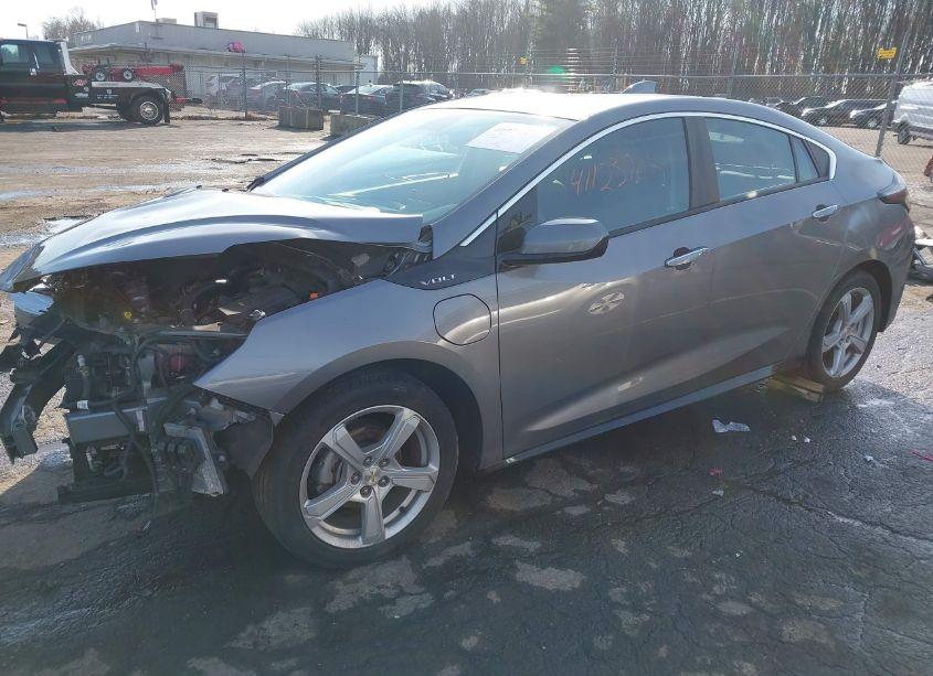 Photo 2 of 2018 Chevrolet Volt LT (VIN 1G1RC6S57JU105891)