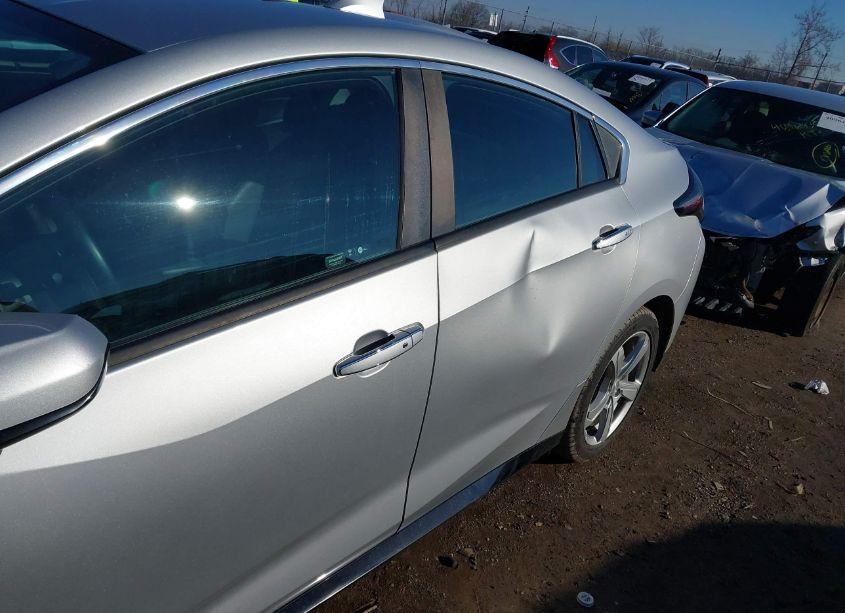 Photo 6 of 2017 Chevrolet Volt LT (VIN 1G1RC6S58HU104288)