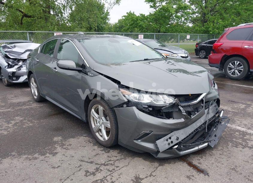 2017 Chevrolet Volt LT (VIN 1G1RC6S58HU217724) main photo
