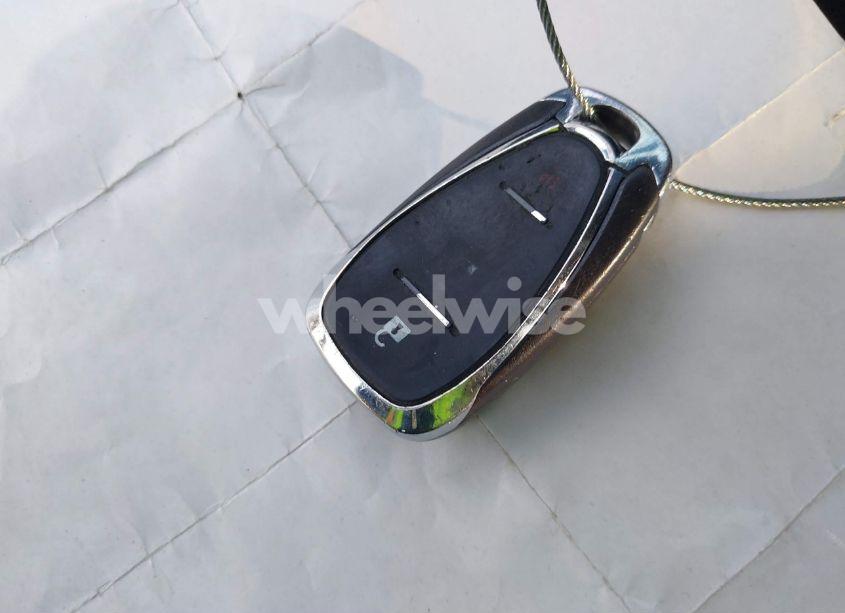 Photo 11 of 2017 Chevrolet Volt LT (VIN 1G1RC6S5XHU108200)