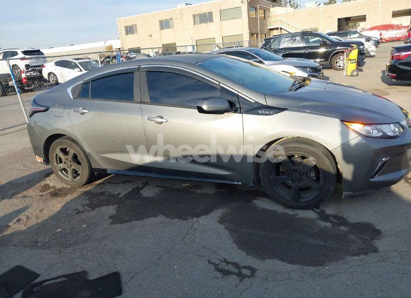 Photo 13 of 2017 Chevrolet Volt LT (VIN 1G1RC6S5XHU108200)