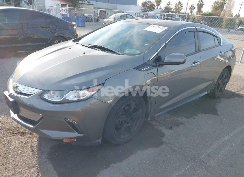 Photo 2 of 2017 Chevrolet Volt LT (VIN 1G1RC6S5XHU108200)