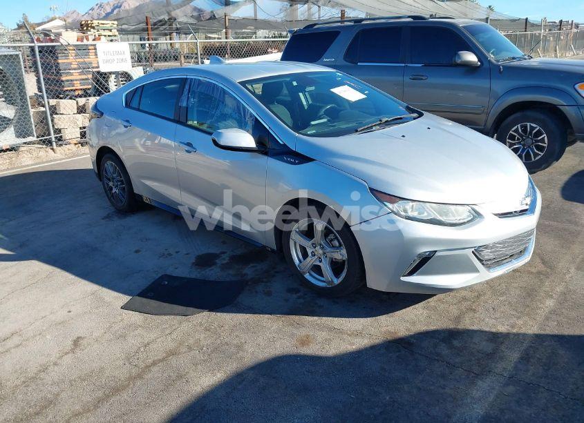 2017 Chevrolet Volt LT (VIN 1G1RC6S5XHU120136) main photo