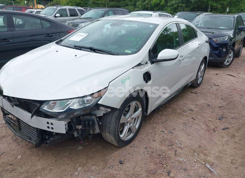 Photo 2 of 2017 Chevrolet Volt LT (VIN 1G1RC6S5XHU218163)