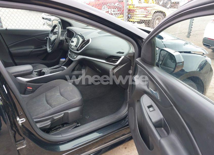 Photo 5 of 2018 Chevrolet Volt LT (VIN 1G1RC6S5XJU106582)