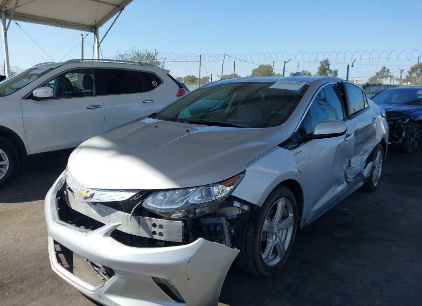 Photo 2 of 2018 Chevrolet Volt LT (VIN 1G1RC6S5XJU143664)