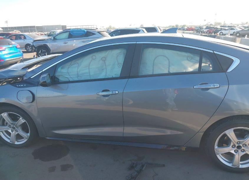 Photo 15 of 2019 Chevrolet Volt LT (VIN 1G1RC6S5XKU120564)
