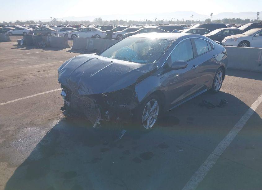 Photo 2 of 2019 Chevrolet Volt LT (VIN 1G1RC6S5XKU120564)