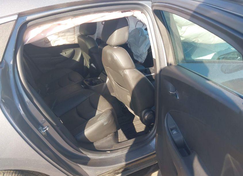 Photo 8 of 2019 Chevrolet Volt LT (VIN 1G1RC6S5XKU120564)