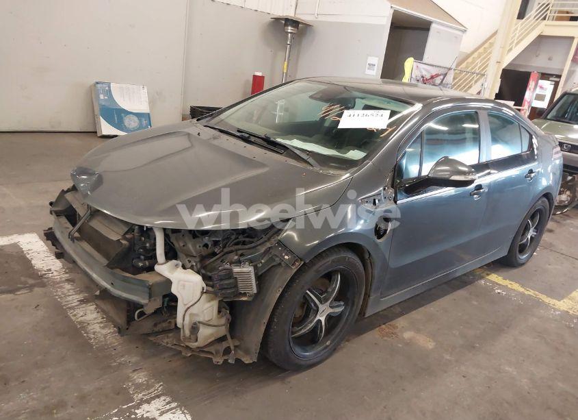 Photo 2 of 2013 Chevrolet Volt (VIN 1G1RD6E41DU133710)