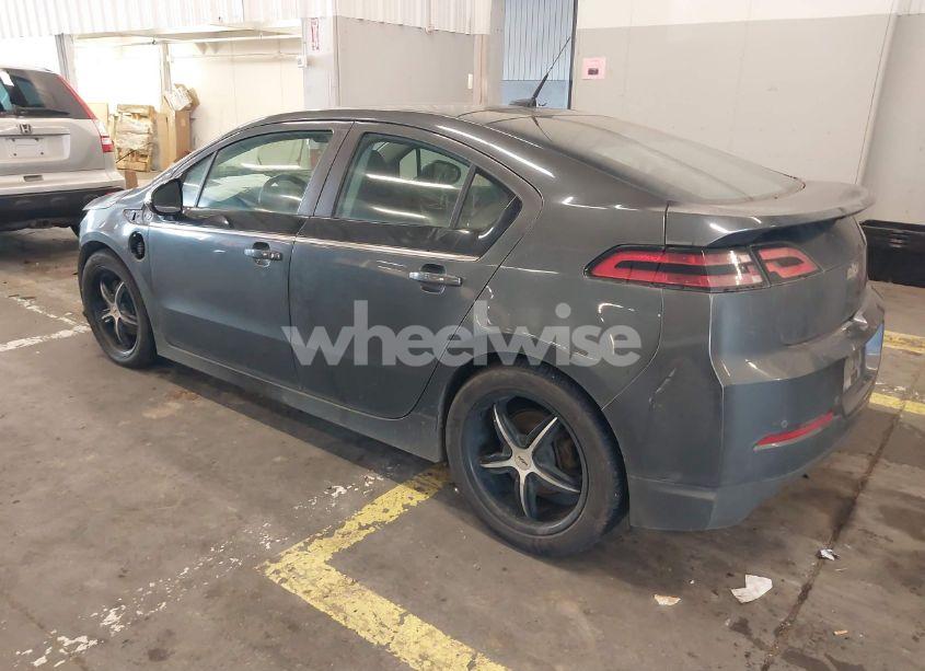 Photo 3 of 2013 Chevrolet Volt (VIN 1G1RD6E41DU133710)