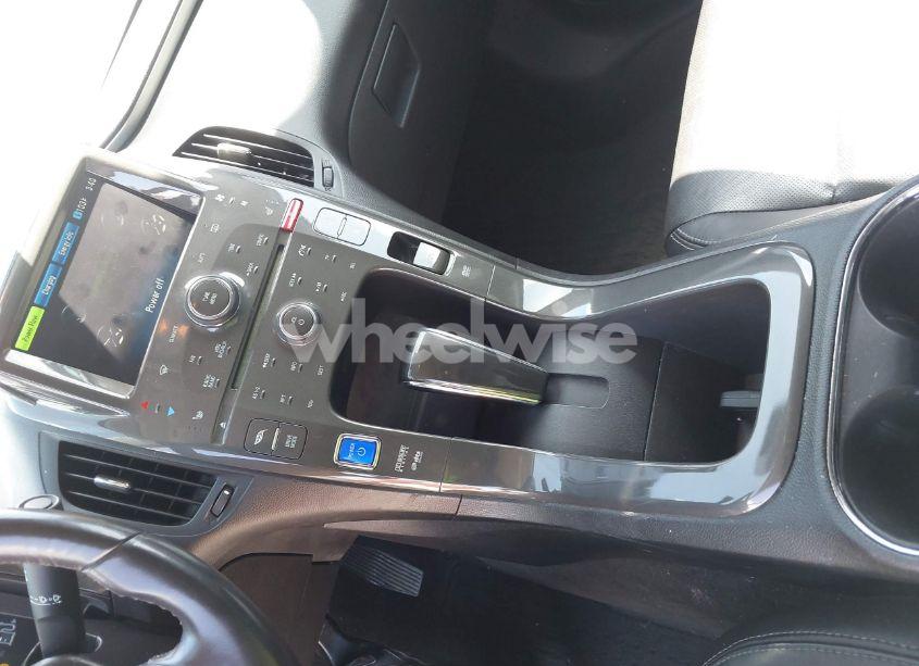 Photo 14 of 2011 Chevrolet Volt (VIN 1G1RD6E43BU102780)