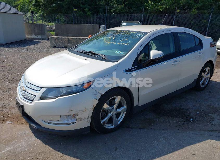 Photo 2 of 2013 Chevrolet Volt (VIN 1G1RD6E43DU147771)
