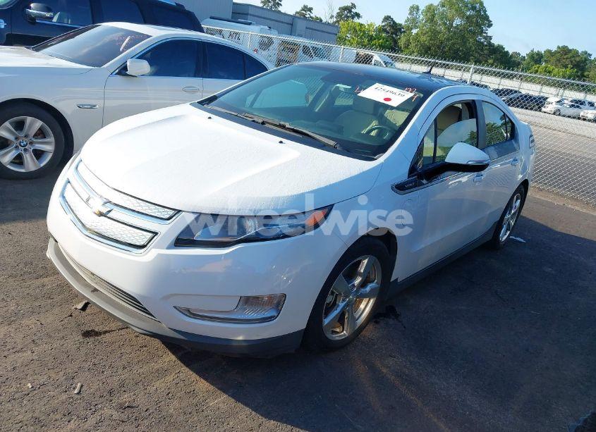 Photo 2 of 2012 Chevrolet Volt (VIN 1G1RD6E44CU101865)