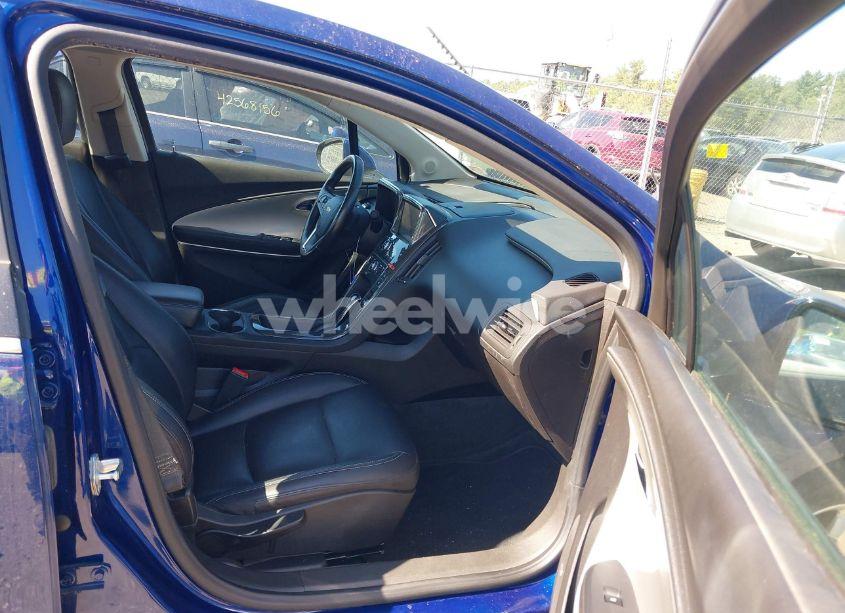 Photo 5 of 2013 Chevrolet Volt (VIN 1G1RD6E44DU105674)