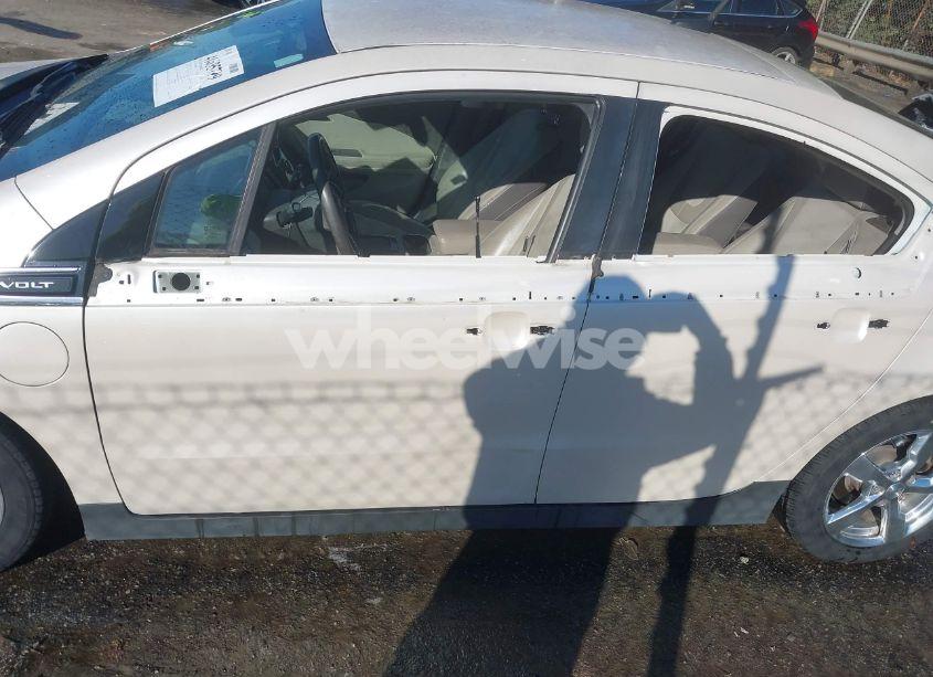 Photo 20 of 2014 Chevrolet Volt (VIN 1G1RD6E44EU133055)