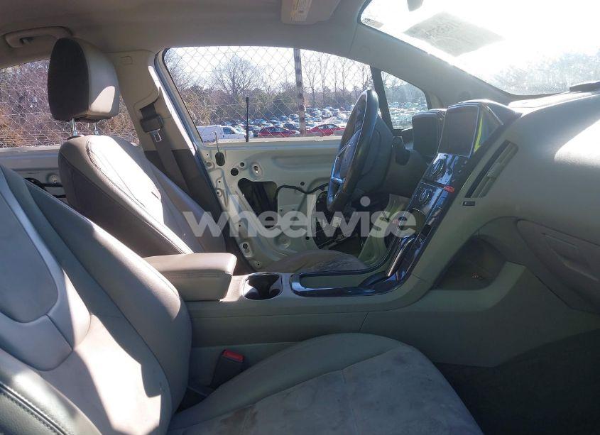 Photo 5 of 2014 Chevrolet Volt (VIN 1G1RD6E44EU133055)