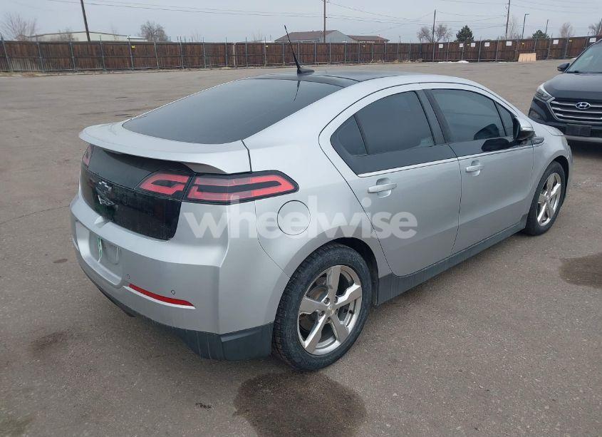 Photo 4 of 2011 Chevrolet Volt (VIN 1G1RD6E45BU100254)