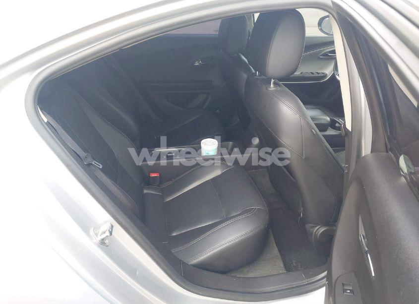 Photo 8 of 2011 Chevrolet Volt (VIN 1G1RD6E45BU100254)