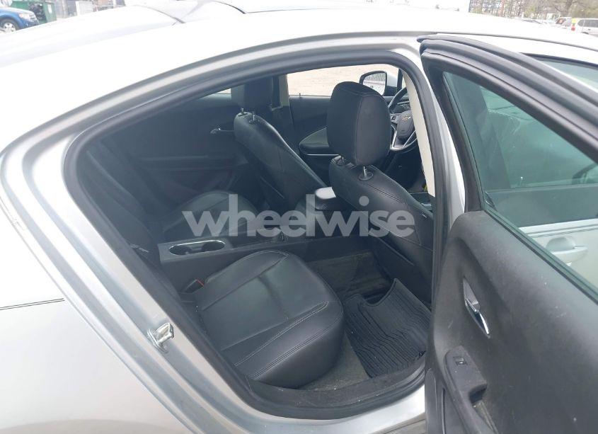 Photo 8 of 2011 Chevrolet Volt (VIN 1G1RD6E45BU101663)