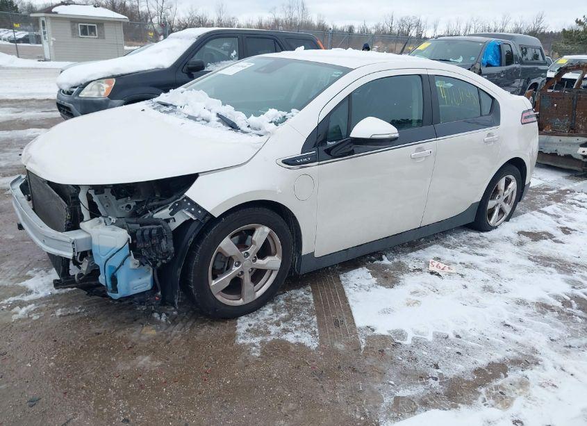 Photo 2 of 2014 Chevrolet Volt (VIN 1G1RD6E45EU154657)