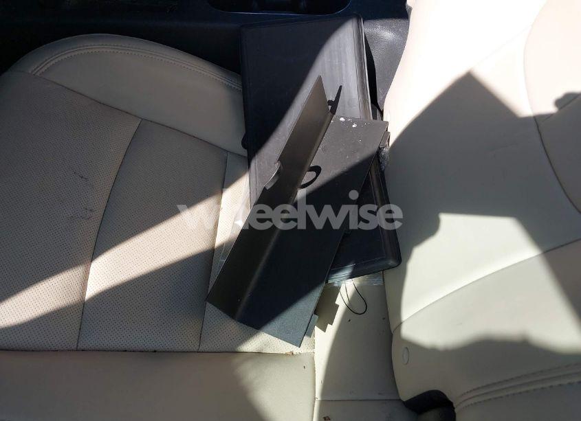 Photo 12 of 2012 Chevrolet Volt (VIN 1G1RD6E46CU101852)