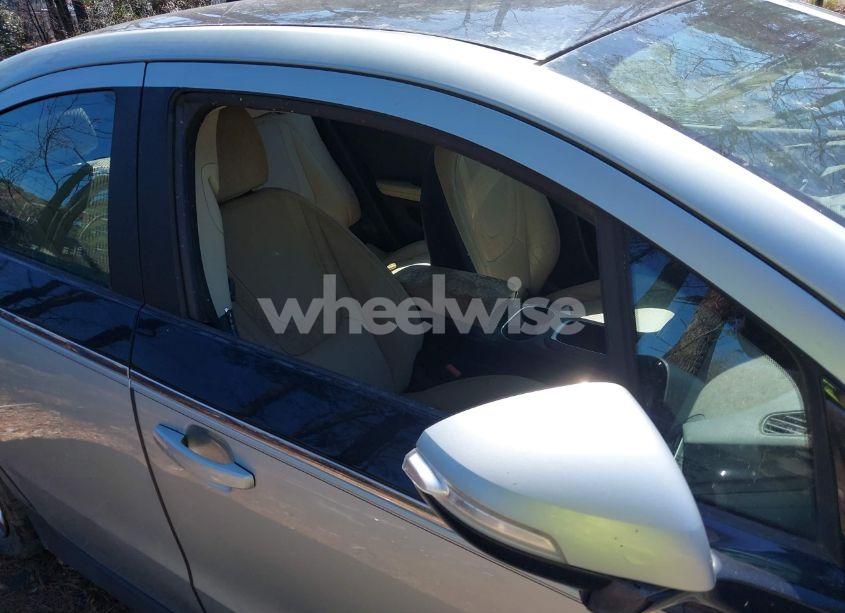 Photo 6 of 2012 Chevrolet Volt (VIN 1G1RD6E46CU115301)