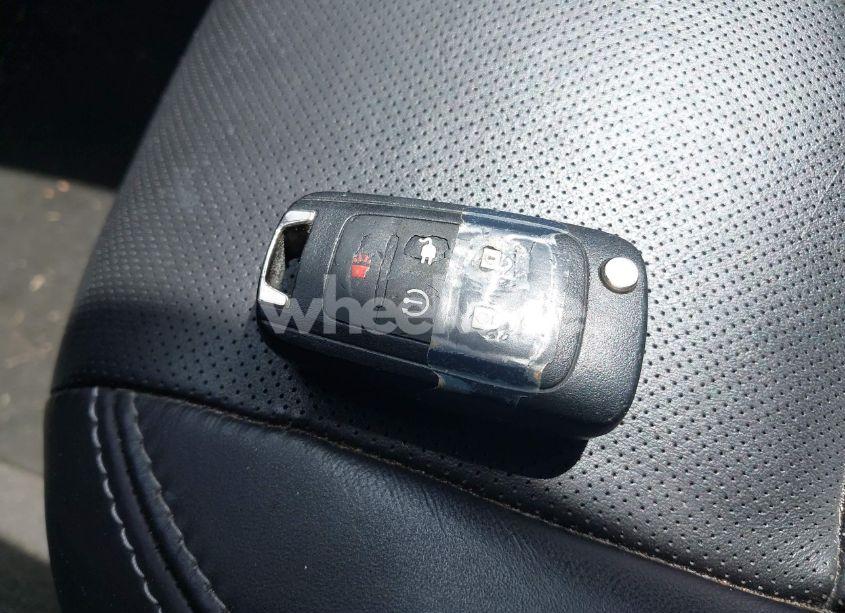 Photo 11 of 2011 Chevrolet Volt (VIN 1G1RD6E47BU103673)