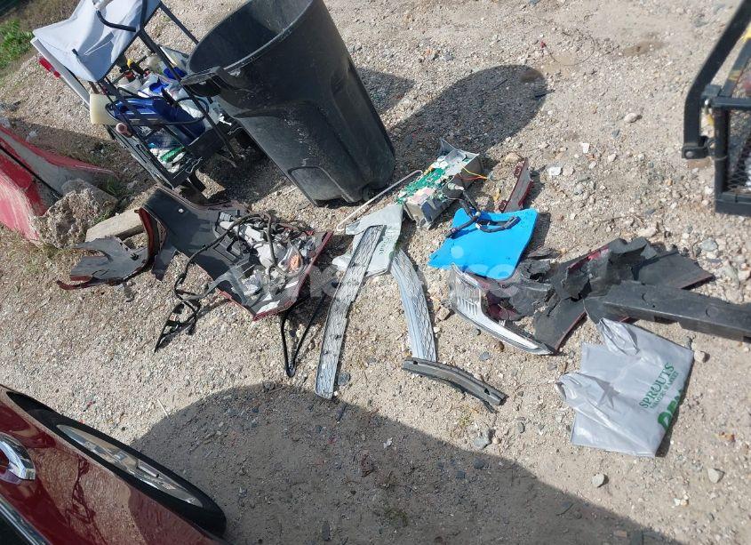 Photo 12 of 2011 Chevrolet Volt (VIN 1G1RD6E47BU103673)