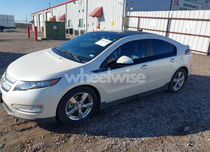 Photo 2 of 2012 Chevrolet Volt (VIN 1G1RD6E47CU108924)