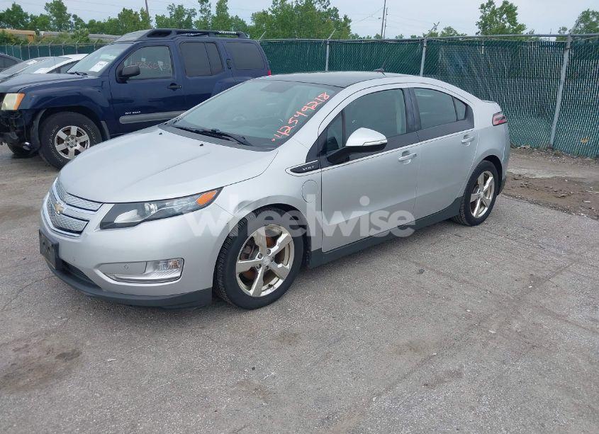 Photo 2 of 2012 Chevrolet Volt (VIN 1G1RD6E47CU111709)