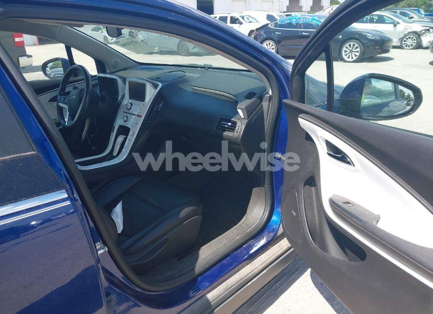 Photo 5 of 2012 Chevrolet Volt (VIN 1G1RD6E48CU118863)