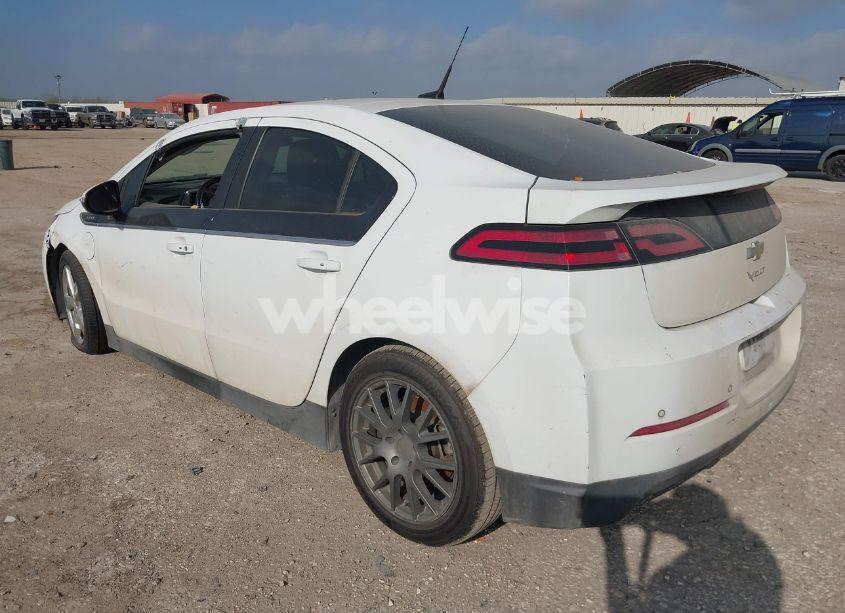 Photo 3 of 2013 Chevrolet Volt (VIN 1G1RD6E48DU148642)