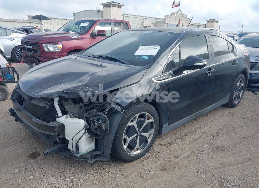 Photo 2 of 2014 Chevrolet Volt (VIN 1G1RD6E48EU165961)