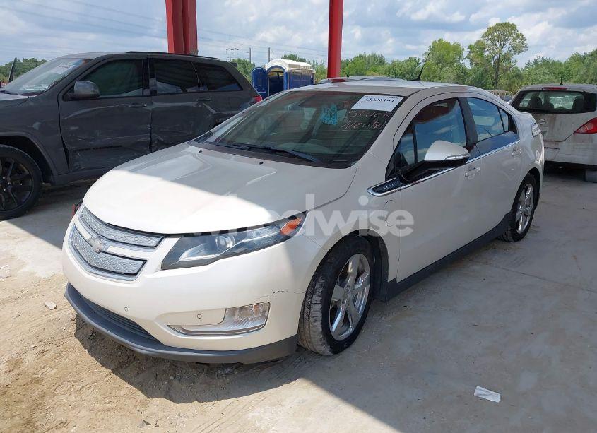 Photo 2 of 2013 Chevrolet Volt (VIN 1G1RD6E49DU121112)