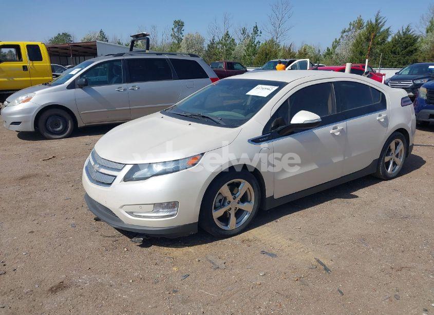 Photo 2 of 2014 Chevrolet Volt (VIN 1G1RD6E49EU113481)